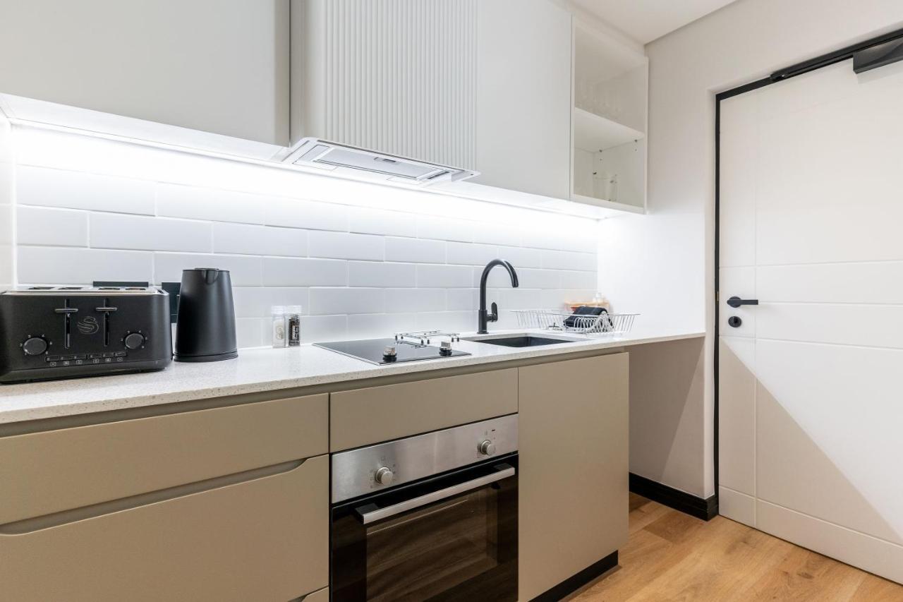102 Marvol - Beautiful Modern Sea Point With Parking