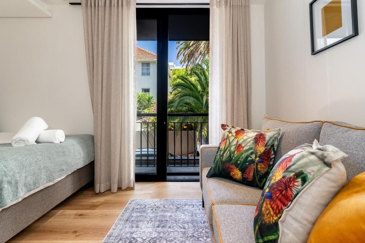 102 Marvol - Beautiful Modern Sea Point With Parking * Cape Town