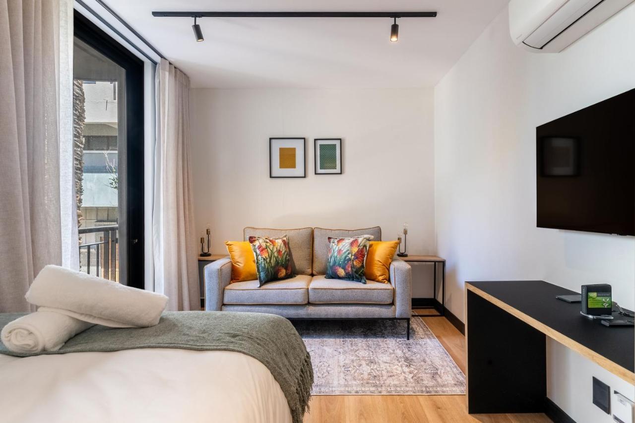 102 Marvol - Beautiful Modern Sea Point With Parking * Cape Town